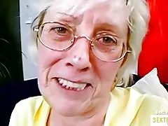 Бабушка является старый Соу