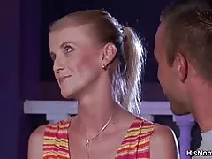 Волосатые киски зрелых и подростков лесбиянок