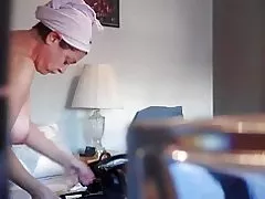 Тетя ню скрытой камерой